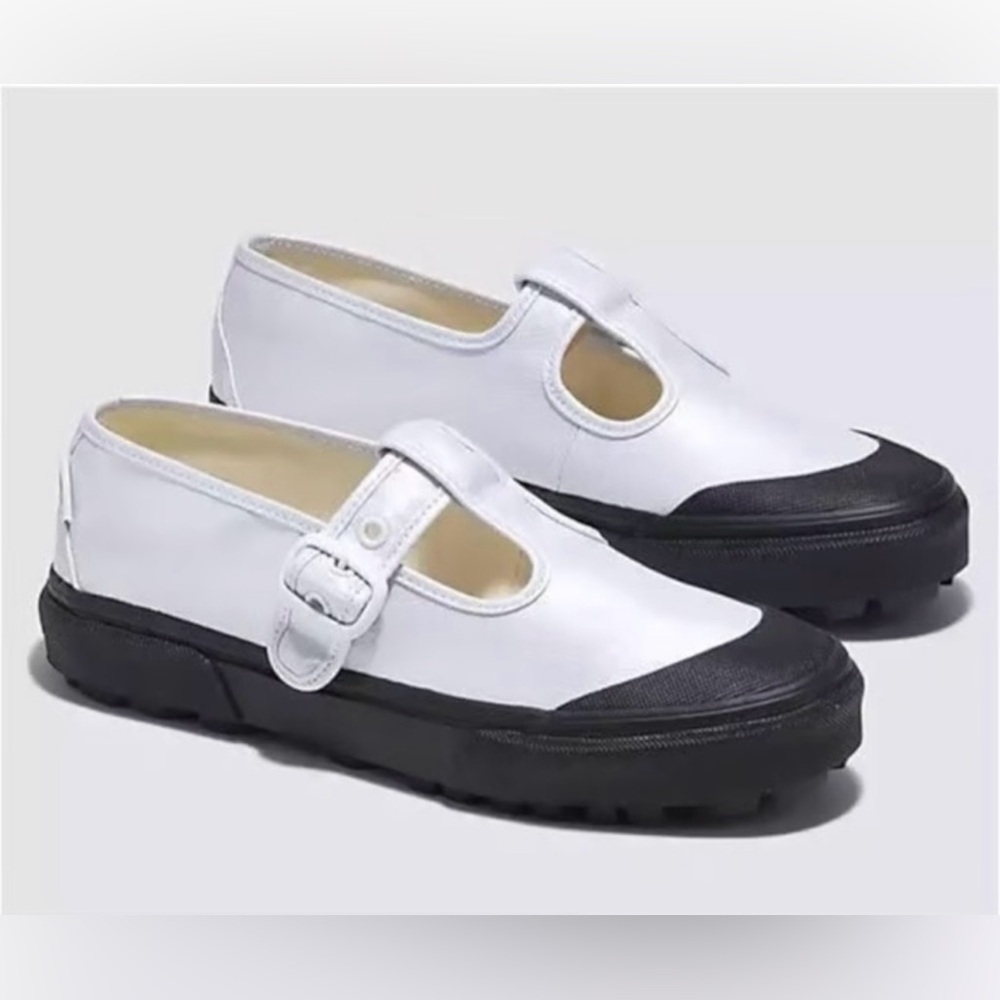 NWOT Vans Mary Jane Style 93 Shoe